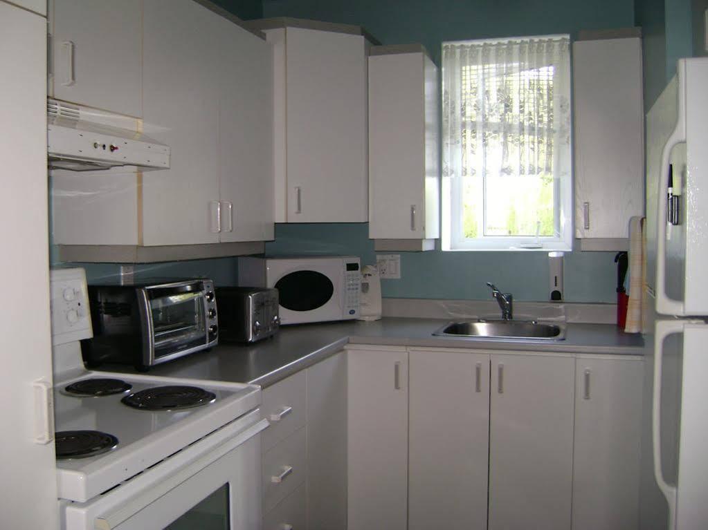 Hotel Sous La Croix 152725 Tadoussac Zewnętrze zdjęcie