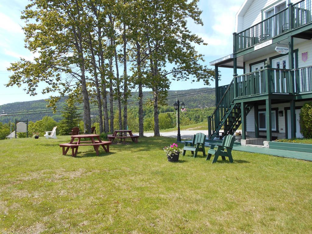 Hotel Sous La Croix 152725 Tadoussac Zewnętrze zdjęcie